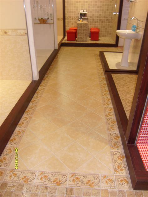 瓷砖贴什么礼物好最新素材