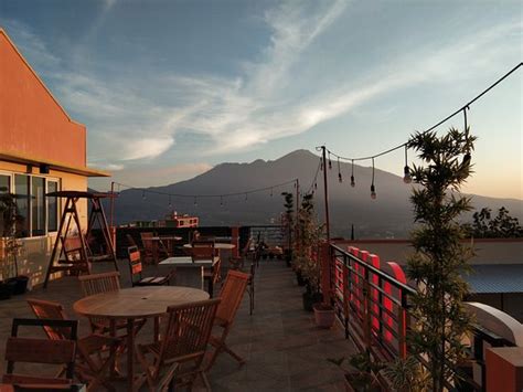 BATUQUE TOWN VILLA 2 (Batu) - Specialty B&B Reviews, Photos, Rate ...