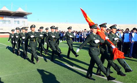[土木工程学院]土木工程学院举行升国旗仪式-哈尔滨石油学院
