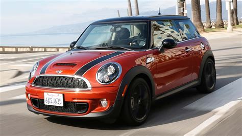 Mini Recalls 98,000 Cooper Hardtop, Clubman Models For Fire Risk