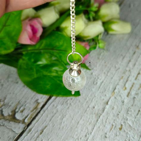 Clear Quartz Dowsing Pendulum - Healing Aura Crystals