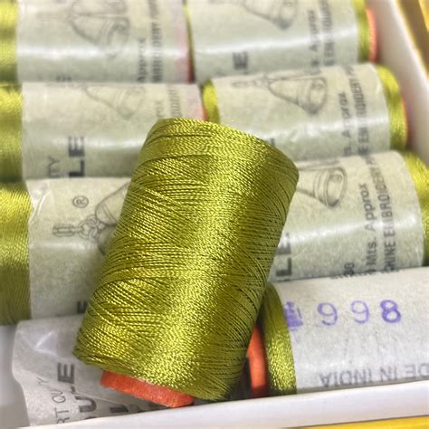 Silk Thread - Double Bell 998 – WoolCraft Store
