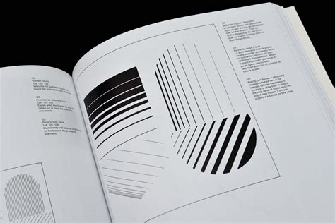 Library Graphic Design 的图像结果