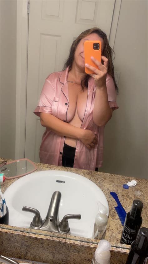 It took me a month to get my tan like this 🤣 hot or not? : r ...