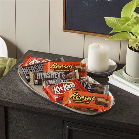 Buy HERSHEY'S, KIT KAT and REESE'S Milk Chocolate Assortment Candy Bars ...