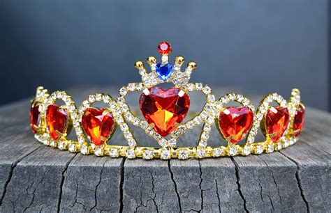 Queen Of Hearts Crown