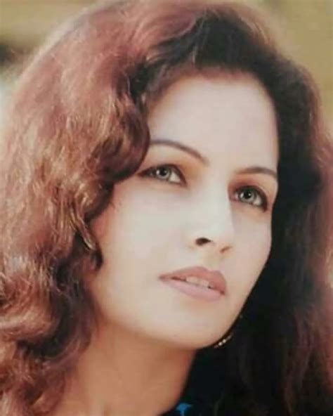 Big Boss ex-contestant Sonali Phogat's early pictures from modelling days