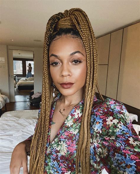 UPDATED: 30 Eye-Catching Blonde Box Braids (August 2020)