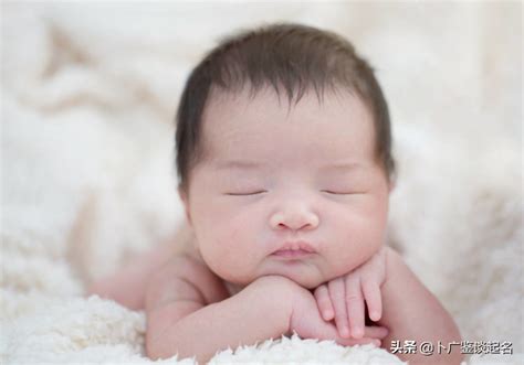 2021年出生的男孩起名字：牛宝宝喜用水的吉祥字取名 - 知乎