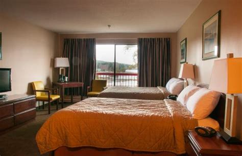 PIER SIDE LANDING (Port Hardy) - Hotel Reviews & Photos - Tripadvisor
