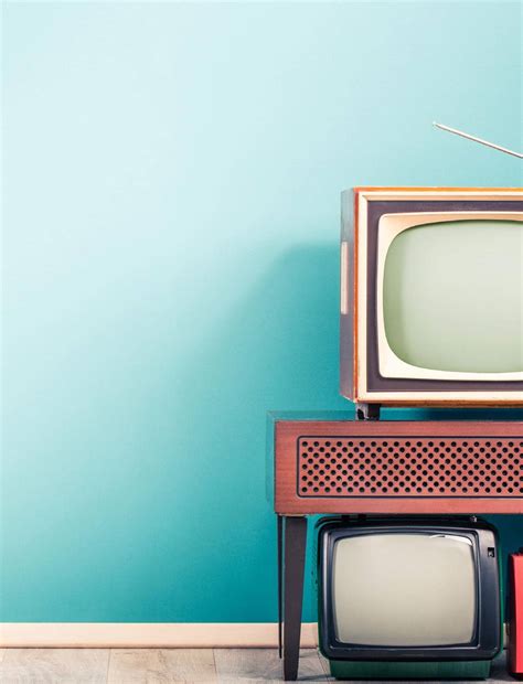 BEST TV SHOWS TO END THE YEAR | FHM Sweden - mens-magazines - Read this ...