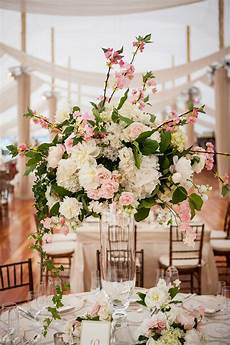 Ideas For Wedding Flower Arrangements by 20 Truly Amazing Wedding Centerpiece Ideas Deer Ideas For Wedding Flower Arrangements