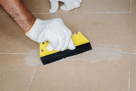 How to Clean Soap Scum off Tile Effortlessly | Harpic ME