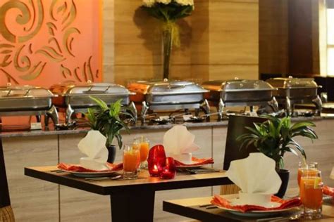 Nidhivan Sarovar Portico - Venue - Mathura City - Weddingwire.in