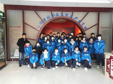滁州市文化馆迎接新锐学校师生参观