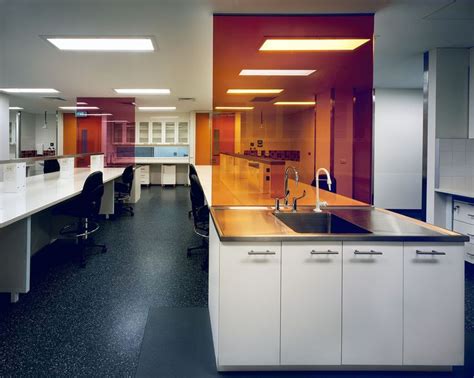 Cell Room Lab Design 的图像结果