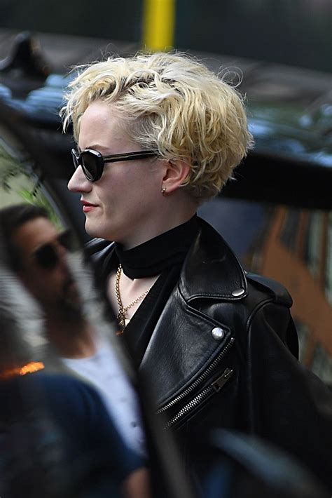 Julia Garner Perks