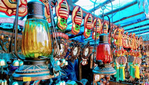 Shopping In Munnar: Best Markets & Things To Buy In 2025