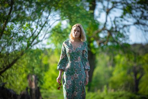 Full Body Portrait Photography Nature 的图像结果