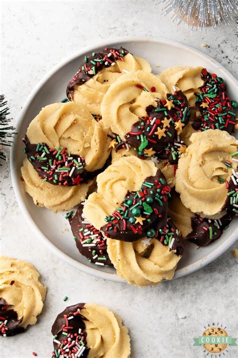 HOLIDAY BUTTER COOKIES - Family Cookie Recipes