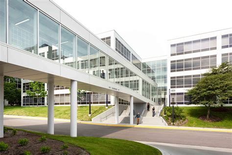 Schaumburg Corporate Center – WHA