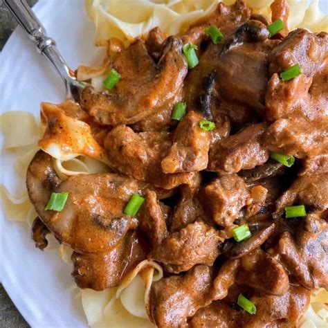 Creamy Beef with Mushroom Recipe (One Pan!) - Platein28