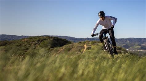 Electric Bikes | Gravel & Mountain E-Bikes | CANYON US
