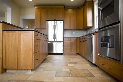 Best Flooring For Kitchen With Oak Cabinets – Things In The Kitchen