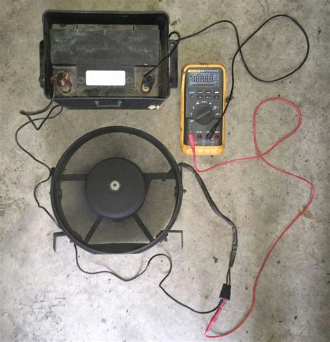 Using a Digital Multimeter to Detect Current Ina Wire 的图像结果
