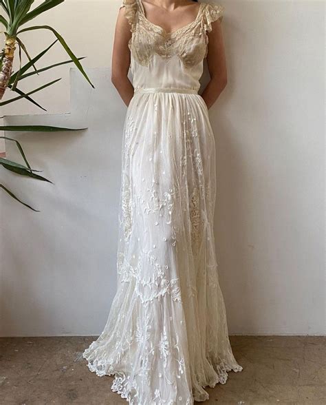 Vintage gown | Wedding dress inspiration, Wedding dresses vintage, Beautiful dresses