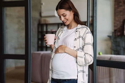 How Much Coffee Can You Drink While Pregnant? 5 Important Facts
