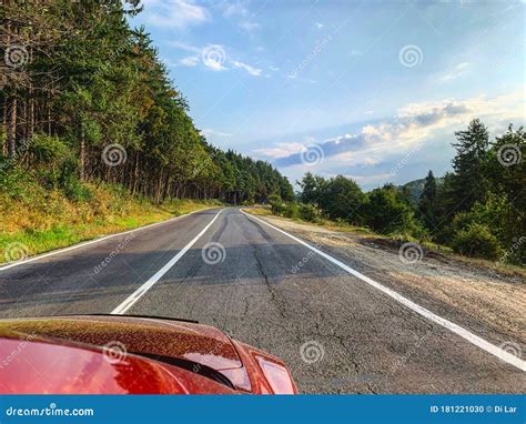 Driving Green Mountain Road Stock Photo - Image of blue, nature: 181221030