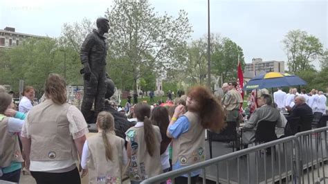 Enshrined: Astronaut Roger B. Chaffee statue unveiled in Grand Rapids ...