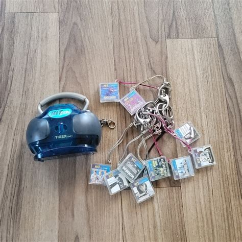 Image result for Tiger Electronics Hit Clips