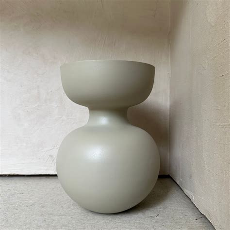 flower base（花瓶） | おしゃれなかすみ草花束「オザキノウエン」