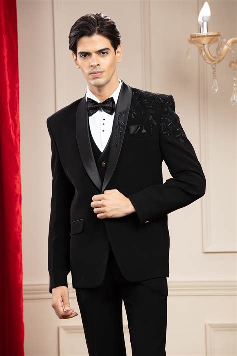Shop for Stylish Men's Tuxedo Suits and Formal Sets