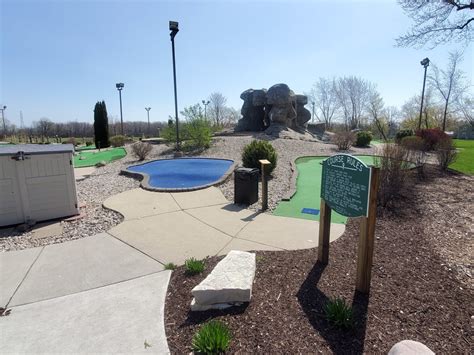 Mulligan’s Mini Golf & Driving Range | wisconsinharbortowns.net