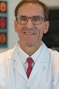 Acúfenos · Tinnitus: Pitidos en el oído | Centro Médico Teknon