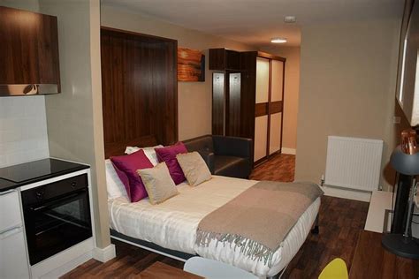 PEMBROKE STUDIOS (Liverpool) - Hotel Reviews, Photos, Rate Comparison ...