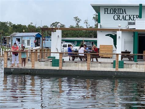 MONKEY ISLAND RIVERSIDE RESORT (Homosassa Springs) - Hotel Reviews ...