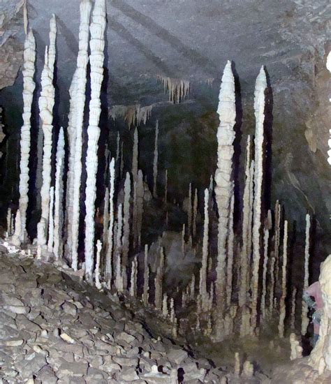 Les stalagmites et anti-stalagmites - GSAM - Groupe Spéléologique ...