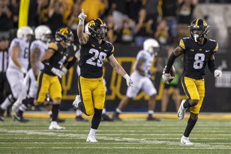 Iowa football team climbs to No. 2 in Week 7 AP Poll - The Daily Iowan