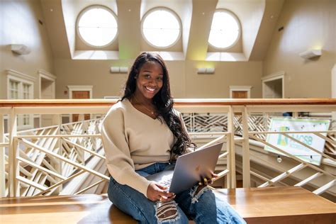 Mastering Self-Paced Study in an Asynchronous MBA Program