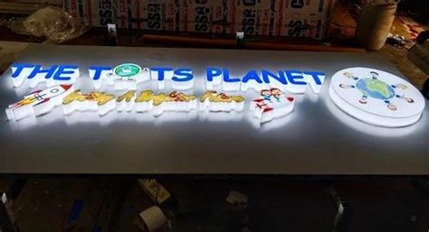 LED Sign Board Installation 的图像结果