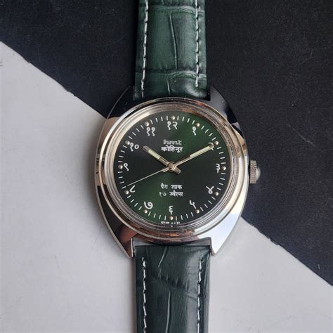 Vintage Mod HMT Kohinoor Devanagari Hand Winding 17 Jewels Green Face ...