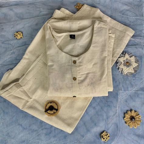 Off-White Floral Embroidered Kurthi Set | R1-002 – BLUSHE