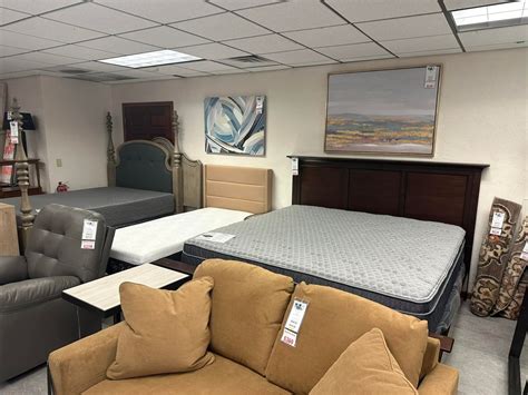 Big Citys Furniture Outlet Opening, Downtown Ripon, 26 September 2024 ...