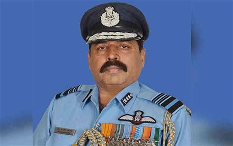 एयर चीफ आर.के.एस. भदौरिया भारत - ओमान वायुसेना का अभ्यास देखने मसिरहा ...