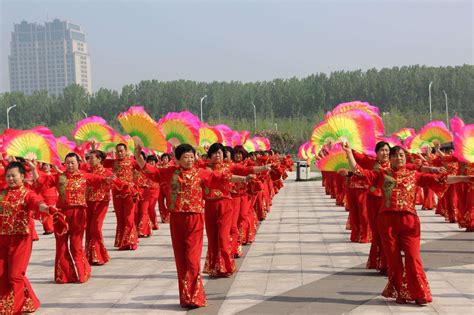 如何快速学会糖豆广场舞2019新舞?