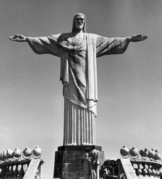 The cheats’ guide to improving posture | GQ India